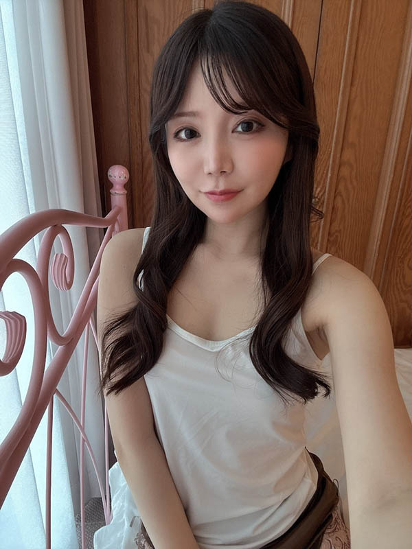 番号(PRED-830) 因老师的无戒心翘臀而欲望暴走，和香夏树无数次发情变性欲怪物…