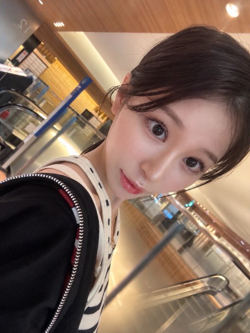 (MIDA-760) 悲报！21岁C罩杯美乳美少女「白石奈美」下个月AV引退！自曝好想再继续拍…